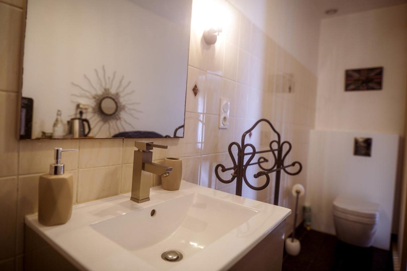 Chez Guilem Bed & Breakfast แซ็งต์-แม็กซ็องค์-เลกอล ภายนอก รูปภาพ